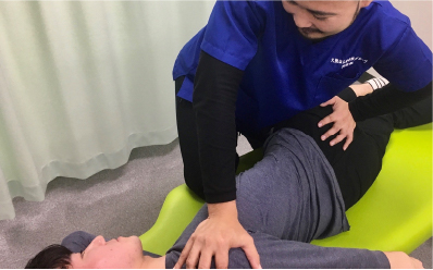 下半身を調整して体を支える